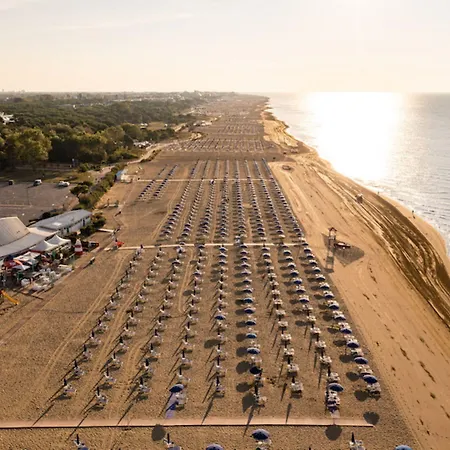 Апартаменти Charming Near The - Beahost Бібіоне